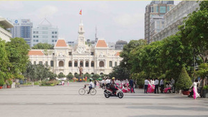 TP.HCM cấm xe lưu thông vào đường Nguyễn Huệ