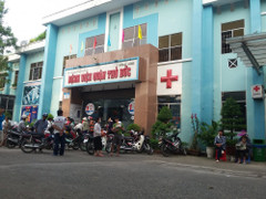 Nữ bệnh nhân treo cổ trong bệnh viện ở Sài Gòn