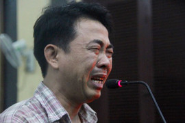 Nguyên tổng giám đốc VN Pharma khóc nức nở tại tòa