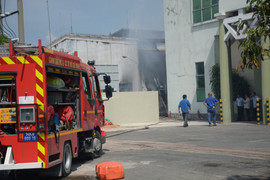 'Bà hỏa' thiêu rụi công ty may mặc ở TP.HCM