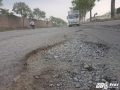 Tận thấy con đường Giám đốc Sở GTVT TP.HCM nói 'hỏng do không có xe đi'