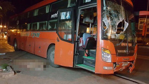 Xe khách tông xe máy ở Bình Phước, 3 học sinh thương vong