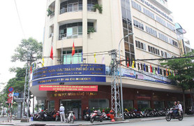 Kỷ luật cảnh cáo Hiệu trưởng Đại học Ngân hàng TP.HCM