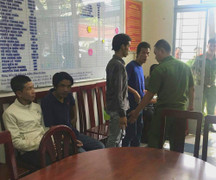 Bắt băng nhóm chuyên đột nhập biệt thự, trộm két sắt ở TP.HCM