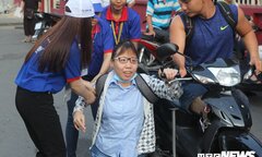 Nữ sinh cao chưa đầy 1 mét và mơ ước cháy bỏng trở thành cô giáo