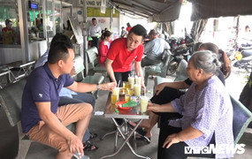 Cận cảnh quán nước mía ở TP.HCM bị đồn thổi doanh thu hơn nửa tỷ đồng/tháng