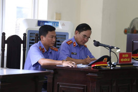 Đề nghị mức án chung thân cho người phụ nữ giết chồng ở Bình Dương