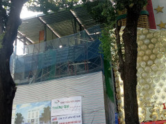 Sập giàn giáo công trình ở trung tâm TP.HCM, 3 người thương vong