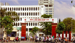 Nhiều người bị kẻ lạ đâm phải điều trị phơi nhiễm HIV: Hung thủ gây án thế nào?