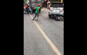 Bị CSGT yêu cầu dừng xe, tài xế ô tô gây tai nạn đạp ga bỏ chạy