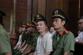 Ông trùm ma tuý Văn Kính Dương lạnh lùng trong phiên toà