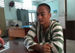 Bắt tạm giam tài xế lái xe kéo tông sập thanh chắn trạm thu phí rồi bỏ chạy