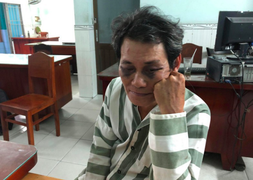 Sàm sỡ bé gái 7 tuổi, yêu râu xanh 70 tuổi ở TP.HCM lãnh án tù