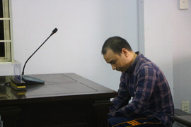 Luật sư không đến, tòa hoãn xử tài xế container ngủ gật đâm chết 5 người