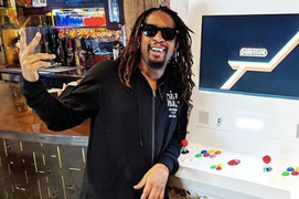 Rapper nổi tiếng Lil Jon bị tạm giữ ở sân bay Tân Sơn Nhất vì mang quá nhiều vàng