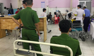 Khởi tố 3 kẻ ném bột ớt khiến chiến sĩ công an ngã xe thiệt mạng