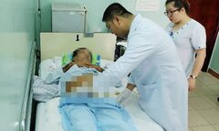 Người đàn ông 54 tuổi bị hoại tử bộ phận sinh dục do nhiễm trùng