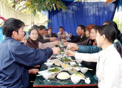 Báo động: Gần 50% nam giới Việt Nam uống rượu bia ở mức nguy hại