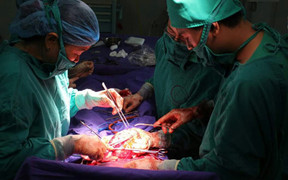 Quảng Ninh: Cứu sống sản phụ rau cài răng lược ở góc tử cung phức tạp