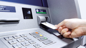 Tăng cường giám sát các giao dịch ATM từ 23h đến 1h sáng để phòng kẻ gian