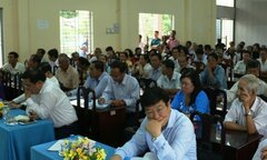 Chủ tịch Quốc hội: 'Nay giải cứu thịt lợn, mai giải cứu dưa hấu, mốt còn cứu gì nữa?'