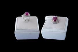 Bộ trang sức ruby sao Yên Bái hiếm nhất thế giới gần 2 tỷ đồng