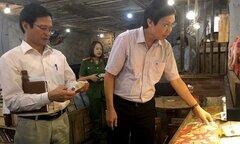 Tạm đình chỉ cơ sở sản xuất bánh trung thu Nhọ Nồi