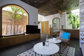 Khám phá ngôi nhà 49m2 bị bít kín 3 mặt vẫn tràn ngập ánh sáng