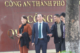 Đình chỉ điều tra người vợ trộm tiền trong ví của chồng