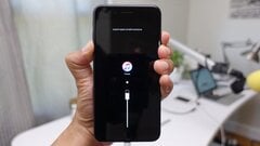 Apple thừa nhận cố tình làm chậm các dòng iPhone cũ