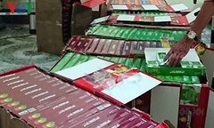 Phát hiện xe khách vận chuyển gần 5.500 gói shisha không giấy tờ