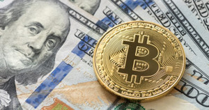 Giá Bitcoin hôm nay 6/7: Không thể bật tăng khỏi mức 6.500 USD