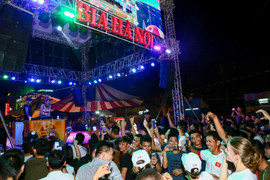 Người dân Quảng Trị nô nức rủ nhau tới Ngày hội Bia Hà Nội 2018