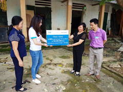 Quỹ Vì Tầm Vóc Việt tặng quà khắc phục hậu quả lũ tại Vị Xuyên, Hà Giang