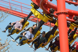 Dành cả tuổi yêu đương để cùng nhau khám phá Sun World