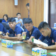 NutiFood tập huấn kiến thức dinh dưỡng cho CLB bóng đá Sài Gòn