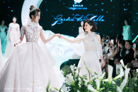 Ngắm trọn khoảnh khắc mở màn không thể rời mắt của Nghệ sĩ múa Linh Nga cùng học trò tại Calla Show 2018