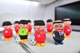 Phỏng vấn tiếp viên trưởng Nguyễn Ngọc Hoa về ý tưởng thực hiện các món quà handmade tặng đội tuyển Việt Nam