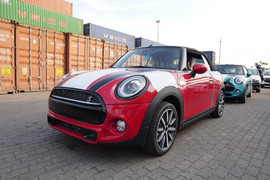 Những hình ảnh đầu tiên của MINI Convertible phiên bản mới tại Việt Nam