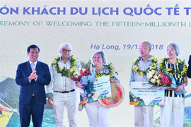 Việt Nam đón vị khách quốc tế thứ 15 triệu