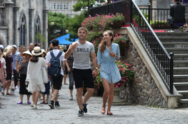 Con số 30% 'ám ảnh' và bài toán hút khách hạng sang của du lịch Việt