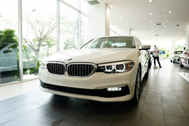 BMW Series 5 hoàn toàn mới đã có mặt tại Việt Nam: Nhẹ, năng động và hiệu quả hơn
