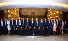Phó Thủ tướng Vương Đình Huệ ví VNPT như một 'hình mẫu bùng nổ trong viễn thông'