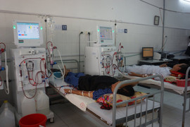 Đời chạy thận và 'tấm thẻ màu xanh hy vọng'