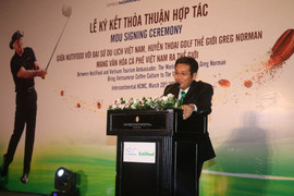 Nutifood hợp tác cùng huyền thoại Golf Greg Norman mang văn hóa cà phê Việt ra thế giới