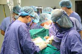 Bệnh viện đa khoa Phú Thọ thực hiện thành công ca ghép thận không cùng huyết thống, không cùng nhóm máu
