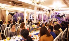 'Tri ân Mẹ, nữ hoàng của đời con' với Dạ tiệc du thuyền phong cách hoàng gia Danisa