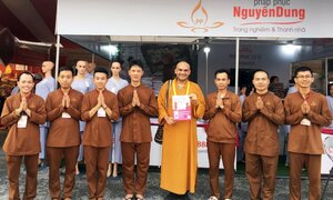 Pháp phục Nguyên Dung được đông đảo Phật tử toàn quốc nhiệt tình đón nhận