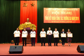 Tân Á Đại Thành nhận bằng khen của UBND TP Hà Nội vì những đóng góp cho Trường Sa