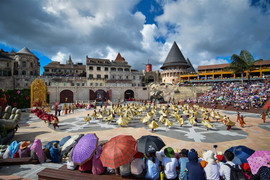 Vũ hội Ánh Dương: Bữa tiệc thời trang hoành tráng trên đỉnh Bà Nà